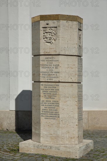 Staufer stele with Baden-Wuerttemberg coat of arms and inscription