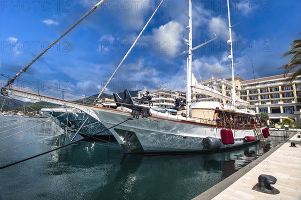 Boats and luxury yachts