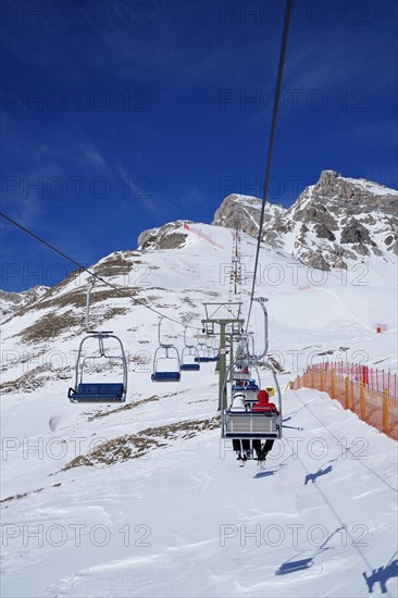 Chairlift ski