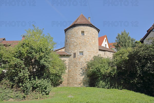 Block tower built in 1435 and town fortification