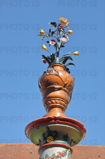 Sculpture Bouquet of flowers with vase