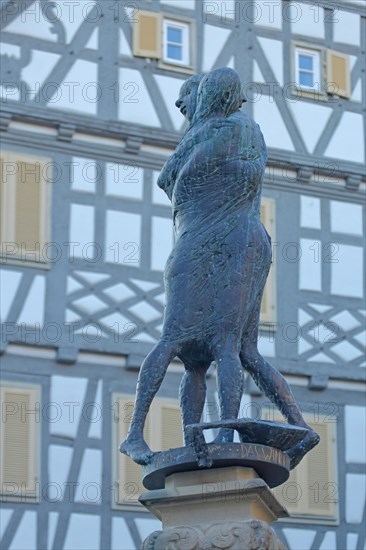 Sculpture by Karl Ulrich Nuss 2012 at the market fountain