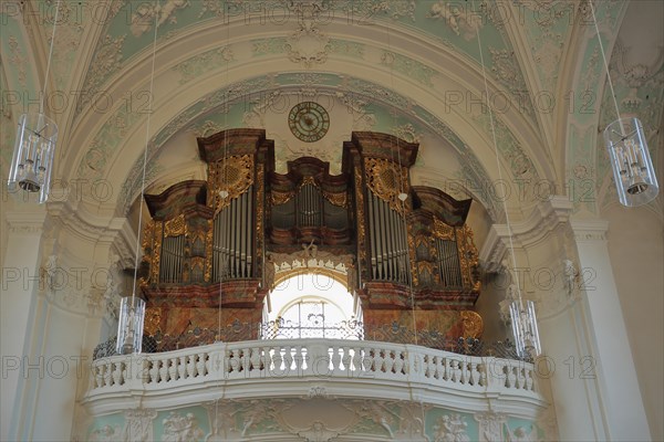 Organ of the baroque basilica