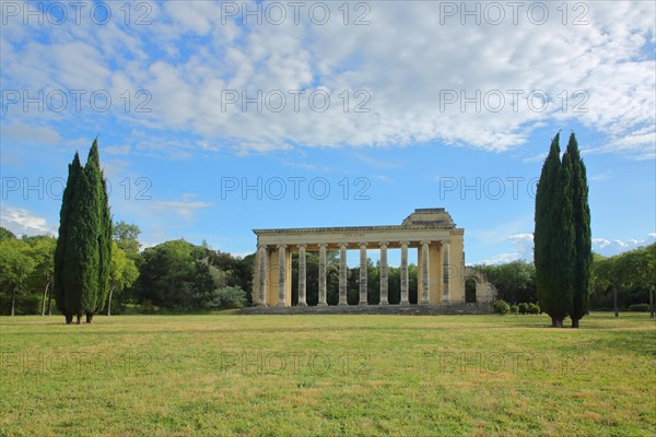 Roman Theatre municipal Nimes