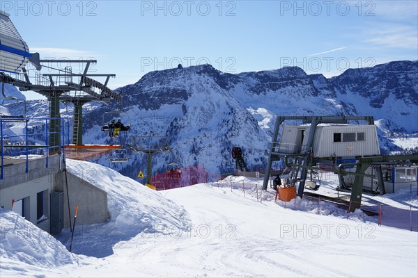 Chairlift ski