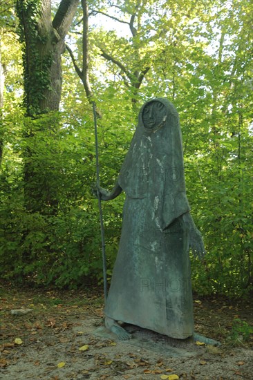 Sculpture hiker Abraham by Heinrich Kirchner 1957