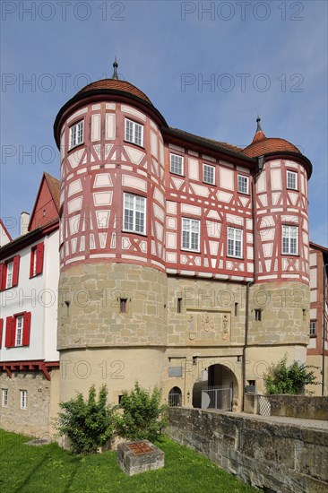 Entrance with twin towers to the Old Castle built 1480