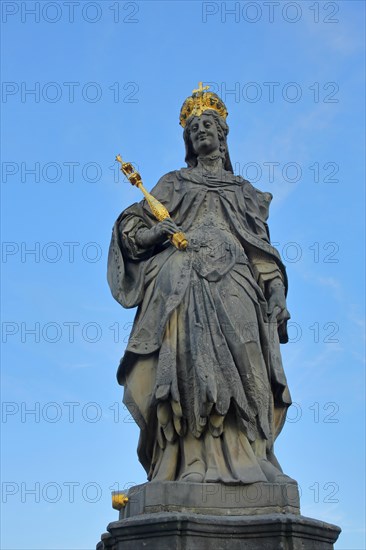 Sculpture Cunegonde of Luxembourg with golden crown and sceptre