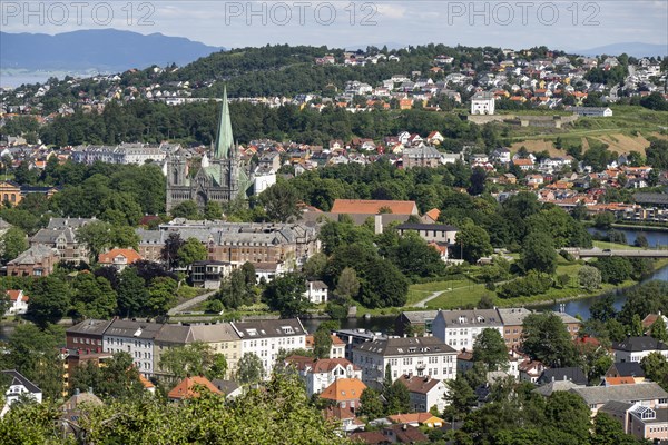 Nidaros Cathedral and Old Town