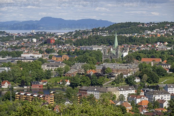 Nidaros Cathedral and Old Town