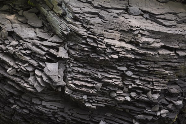 Dark grey fragmented metamorphic rock