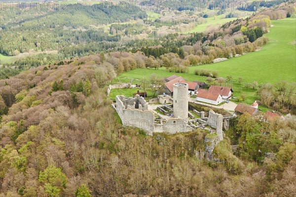 Aerial view of the area around Neumarkt and the castle ruins of Wolfstein