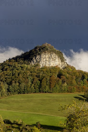 Wisner Flueh in autumn with fog rolling in