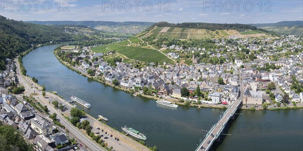 Panorama from the Grevenburg Ruin on Traben-Trarbach