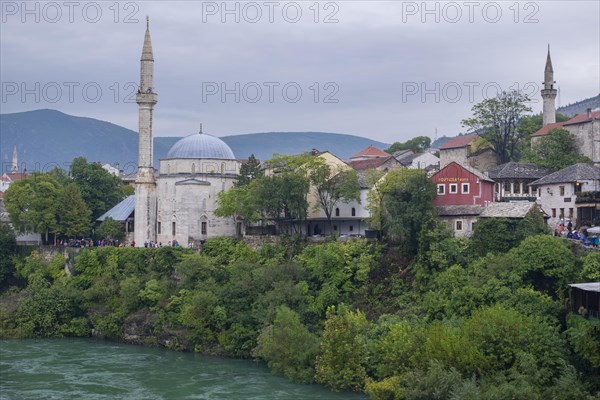 Old town with Karadjoz Beg Mosque and the Neretva River