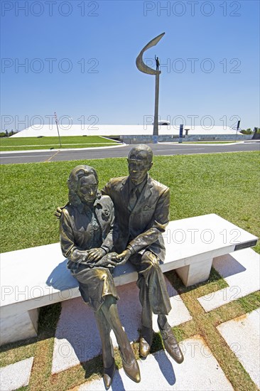 Statues of Juscelino Kubitschek de Oliveira