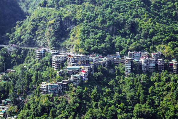 Saklana range hill view in Mussoorie