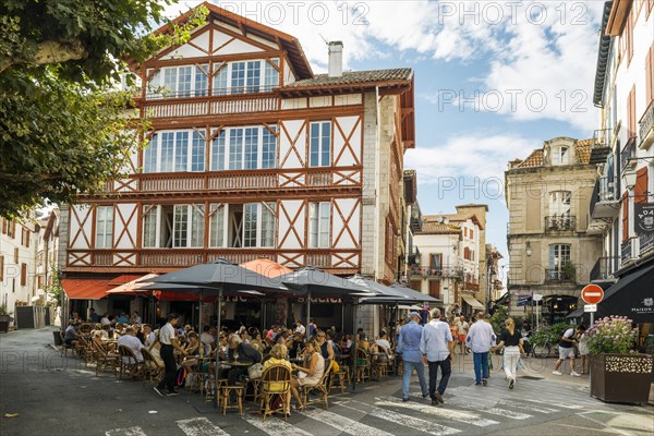 Pedestrian zone and restaurants