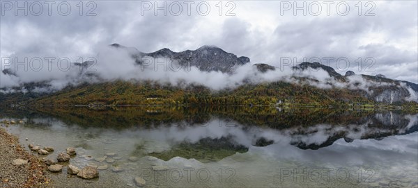 Morning atmosphere at Grundlsee