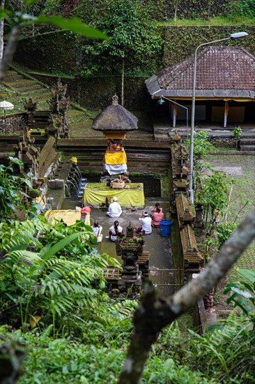 A small temple used for sacred ablutions. Enchanted and covered in moss