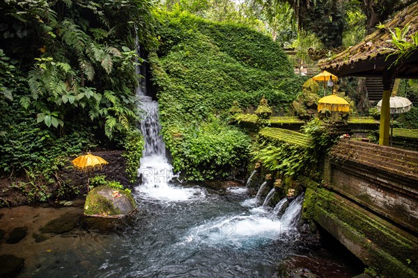 A small temple used for sacred ablutions. Enchanted and covered in moss