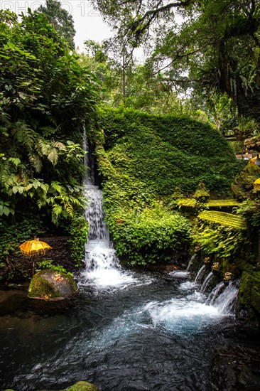 A small temple used for sacred ablutions. Enchanted and covered in moss