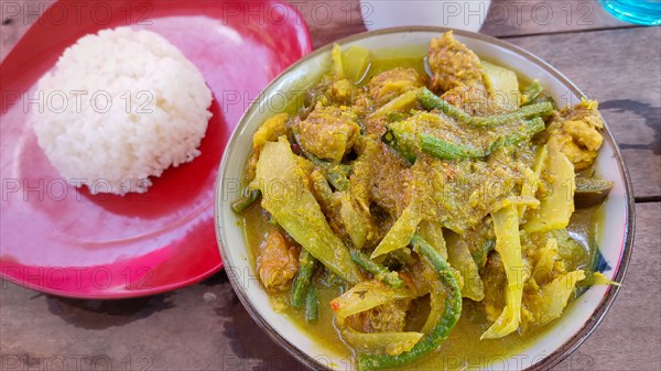 Khmer vegetable and beef sour stew or samlor machou kroeung sach ko