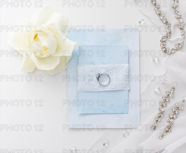 Elegant jewellery bride table