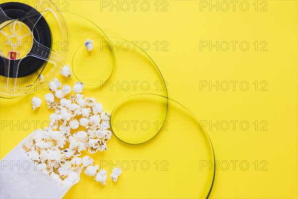 Film reel popcorn yellow