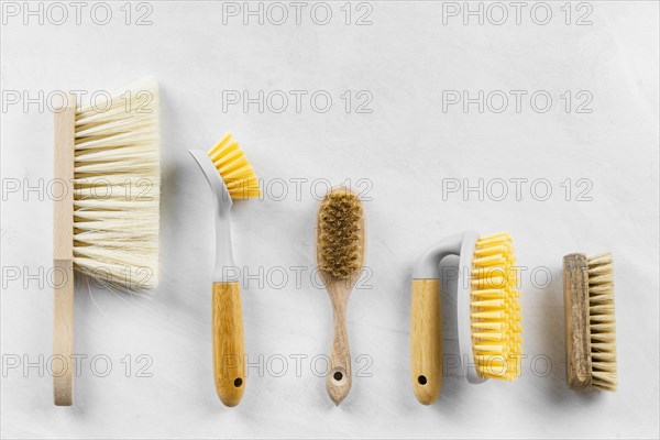 Flat lay cleaning brushes