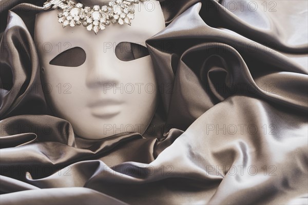 Simple mask with jewelry silk