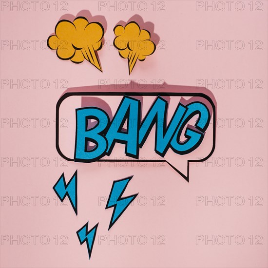 Sound effect bang icon speech bubble pink background