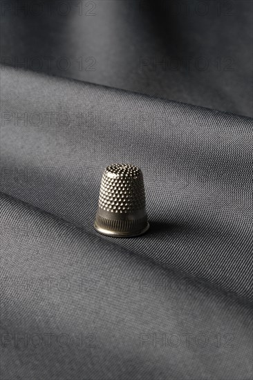 Thimble silk high angle