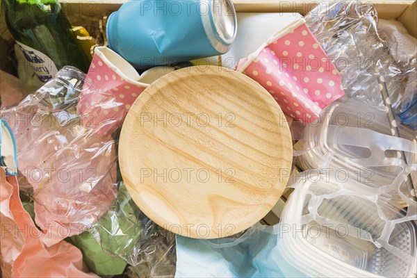 Wooden plate rubbish