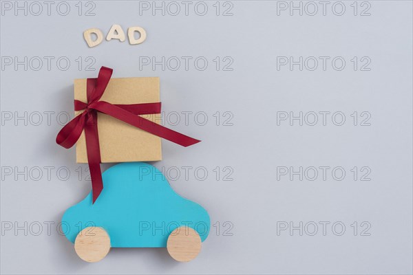 Dad inscription with gift box small car