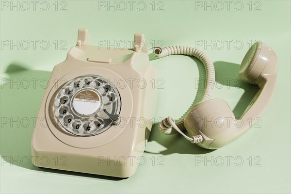 High angle retro telephone with receiver
