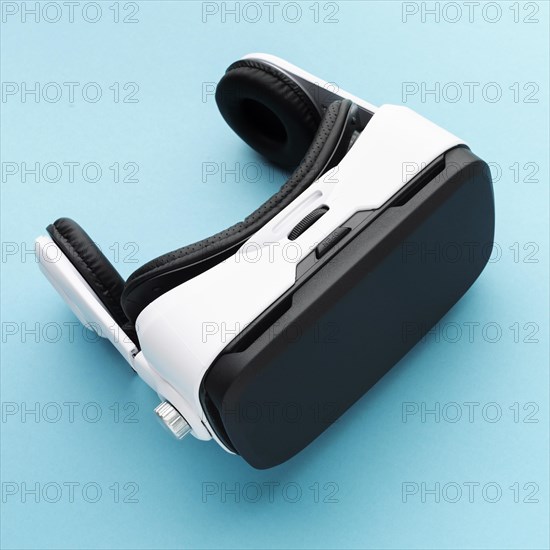 Top view virtual reality headset