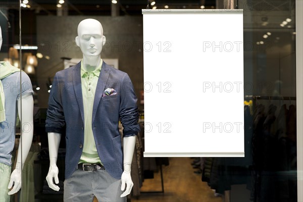 Billboard window display manikin