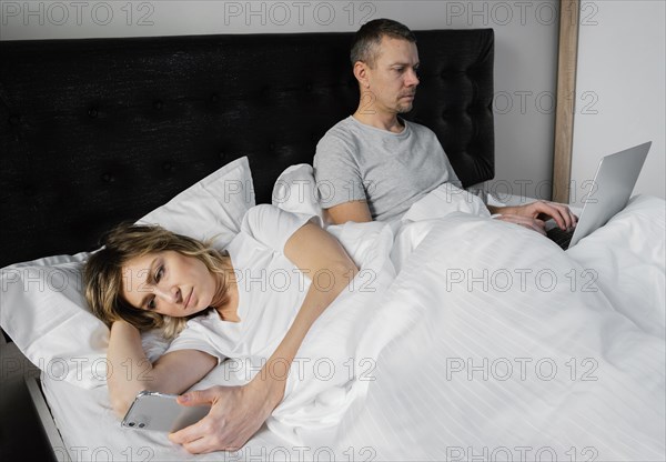 Couple bed using devices