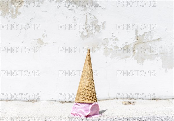 Front view ice cream cone litter