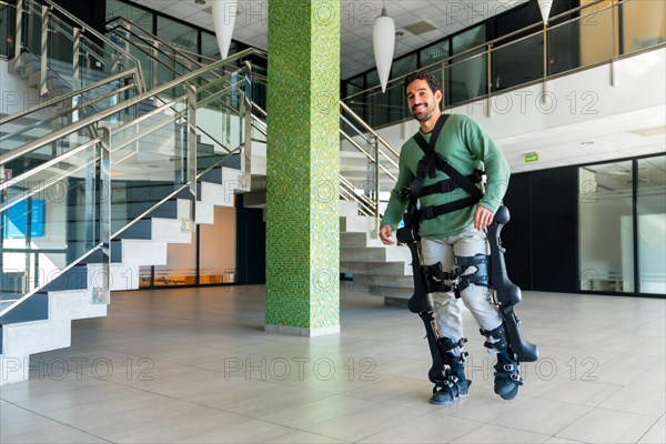 Mechanical exoskeleton