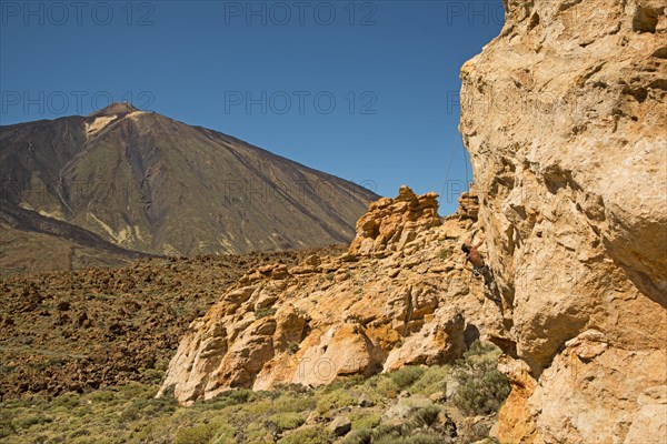 Climbers at the Piedras Amarillas