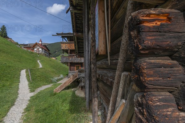 Historic farmhouses in the hamlet of Gemais