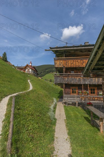 Historic farmhouses in the hamlet of Gemais