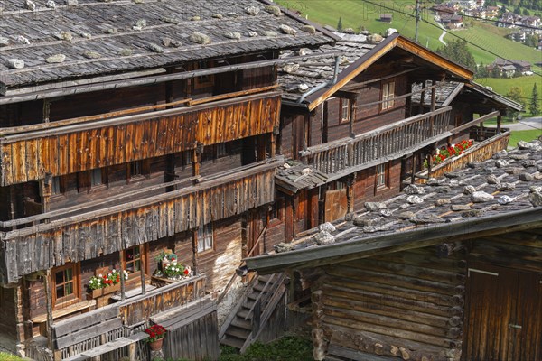 Historic farmhouses in the hamlet of Gemais