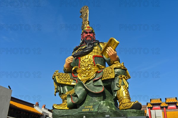 Bronze statue of the Chinese General Guan Yu