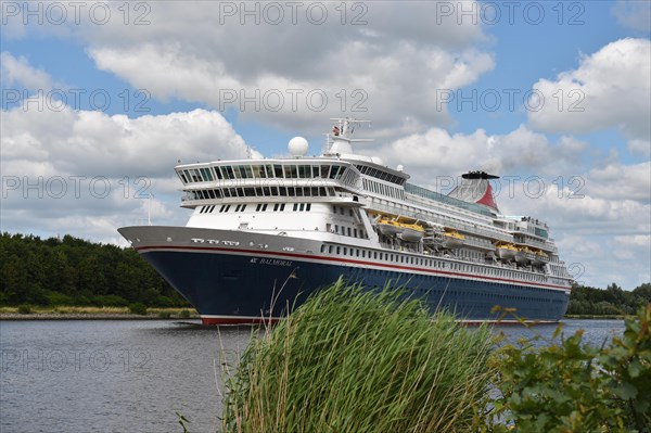 Cruise ship Balmoral in the Kiel Canal