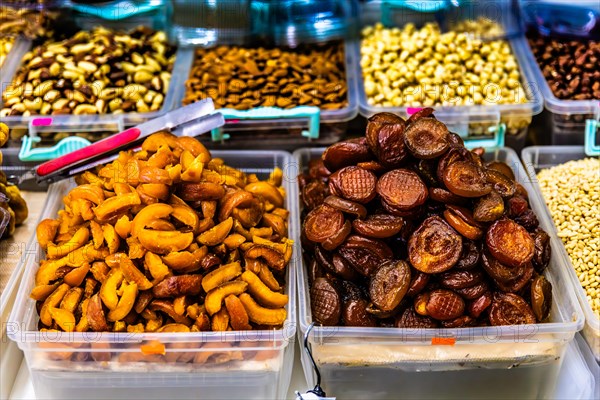 Colourful market in Budva