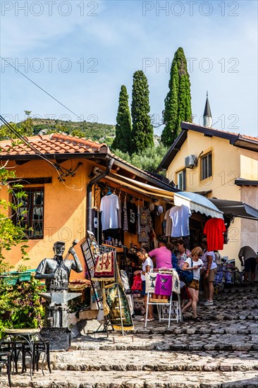 Restaurants along the city wall