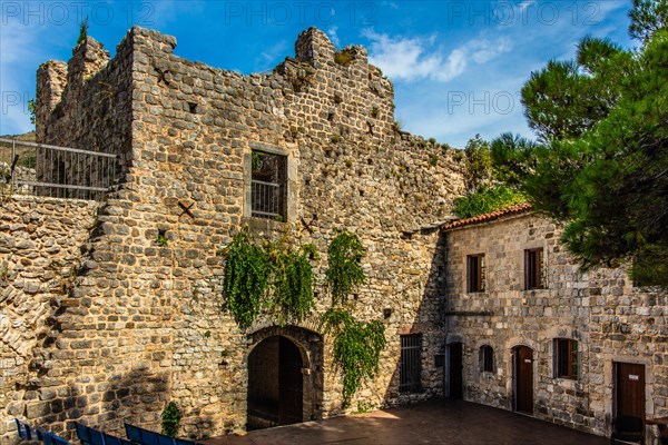 Back of the Gavedola tower of the fortress wall